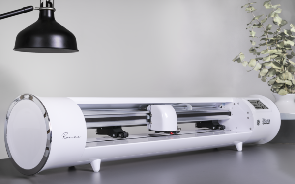 Siser® Romeo™ 24" High-Definition Cutter with Roll Holder - Image 4